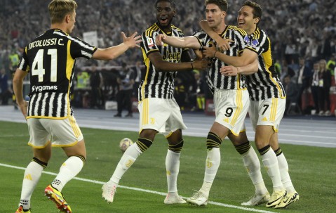 开元棋牌网址-那不勒斯在客场惨败，备战下一轮比赛的简单介绍