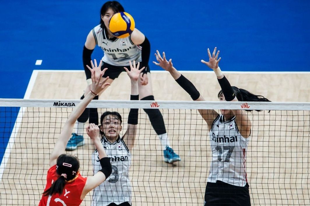 韩国队遭遇连败，实力引人质疑(韩国队比赛结果)